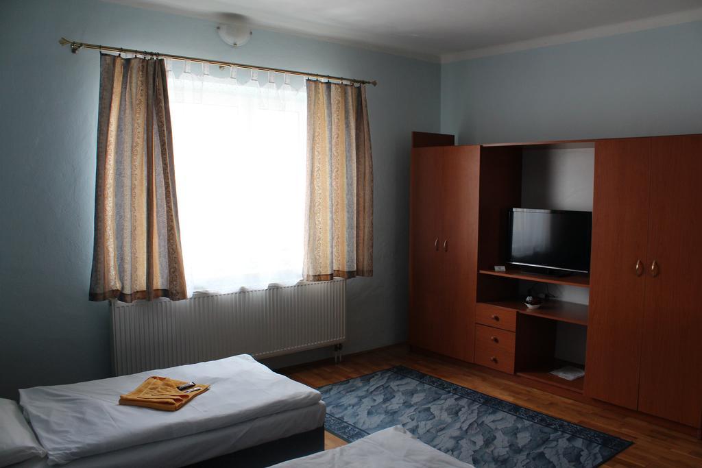 Penzion Zlaty Dukat Zvolenská Slatina エクステリア 写真