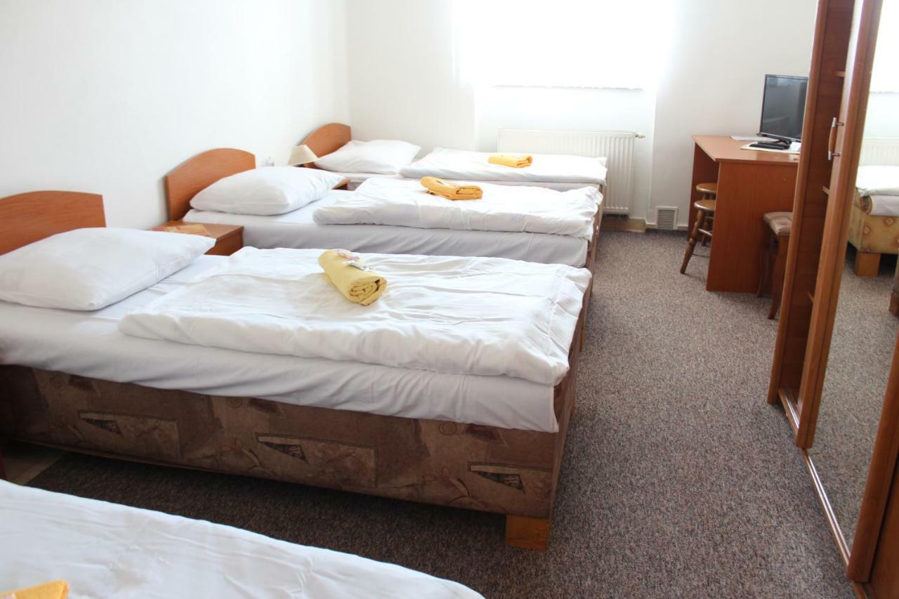 Penzion Zlaty Dukat Zvolenská Slatina エクステリア 写真